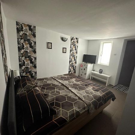 Camere De Inchiriat David Casa David コルブ エクステリア 写真