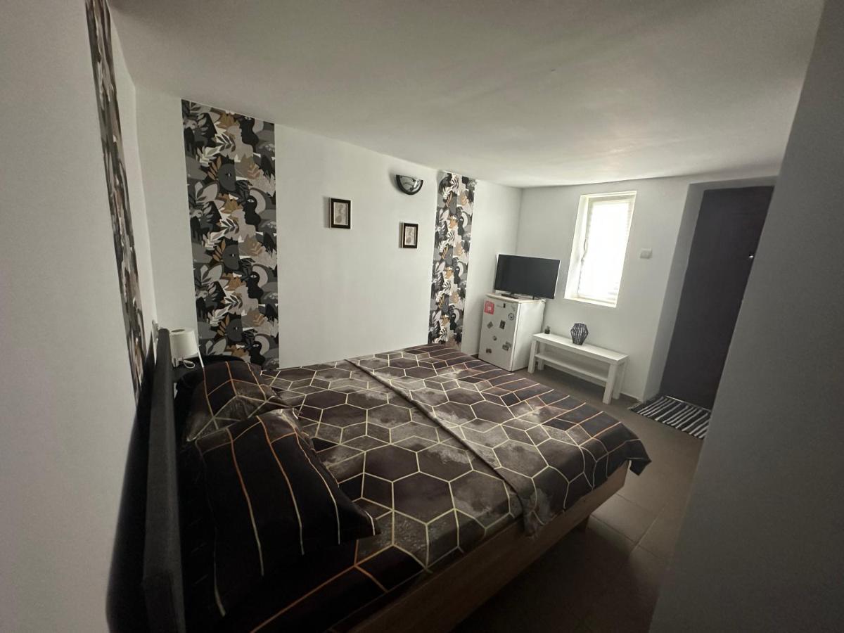 Camere De Inchiriat David Casa David コルブ エクステリア 写真